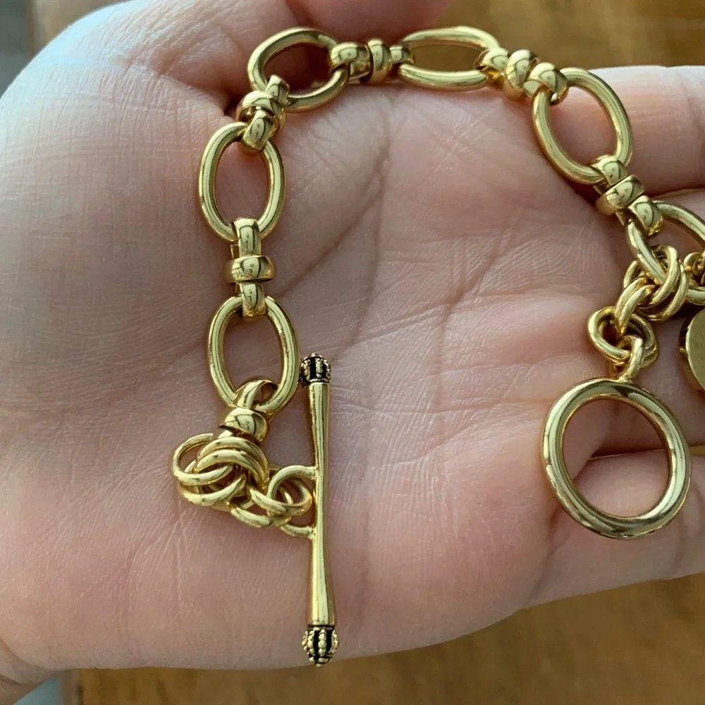 Gold Juicy Couture Bracelet Heart Logo Heart Tag Toggle Clasp Jewelry 7.5” EUC - Picture 9 of 10